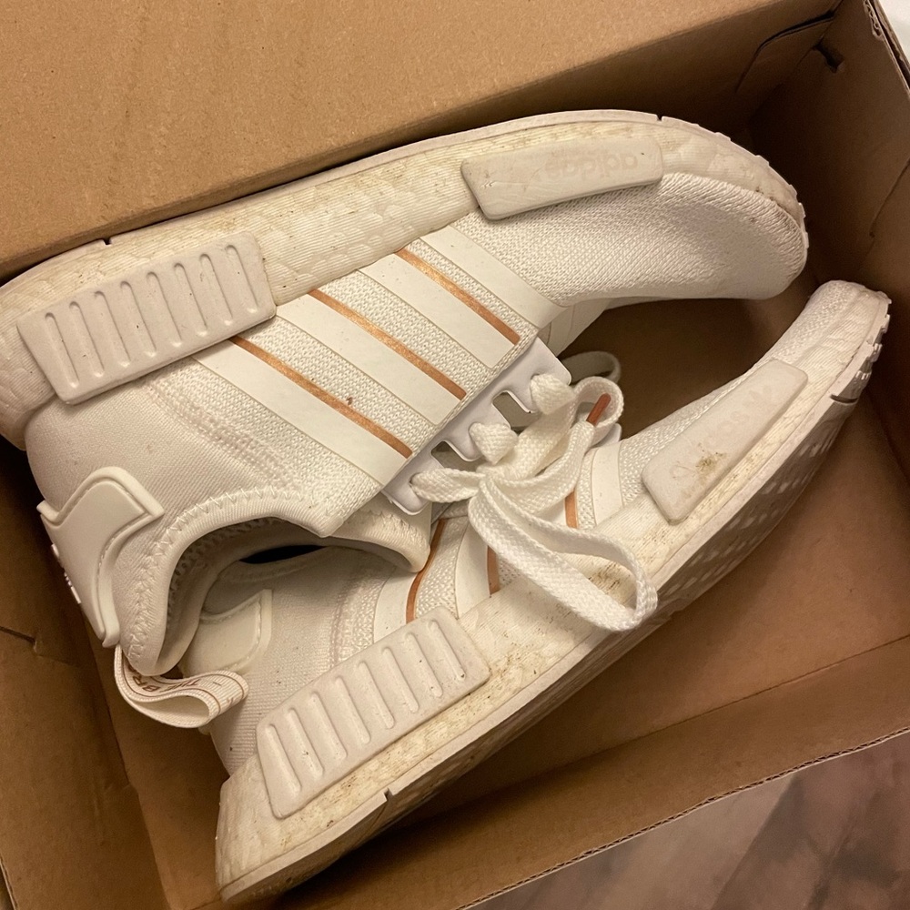 Women’s Adidas NMD R1s rose gold